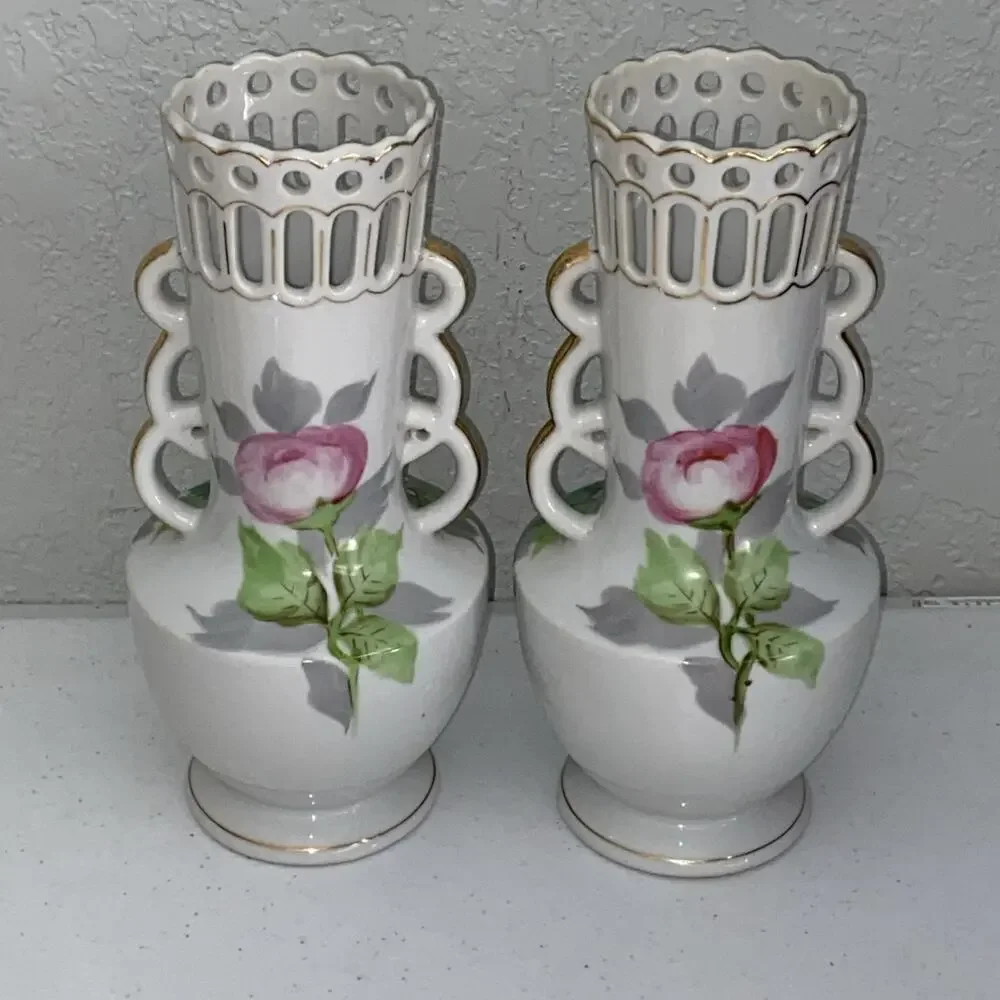 VTG Double Handled Floral Vase 9” Set Of 2‎ Hand Painted Made In Occupied Japan
